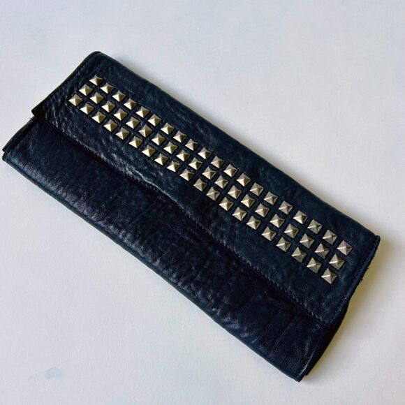 Studded Envelope Clutch Graham & Spencer Soft Black Leather Elegant Snap Zipper - Picture 1 of 5